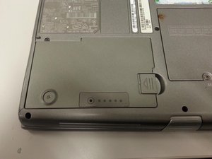 Langkah 1 — Mengakses Slot RAM
