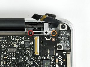 Langkah 5 — Lepas Bracket Kabel Data Display