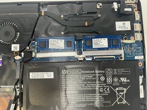 Langkah 2 — Mencari Lokasi RAM di Laptop