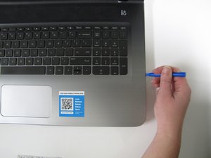 Langkah 5 — Pasang Kembali Komponen dan Uji Laptop