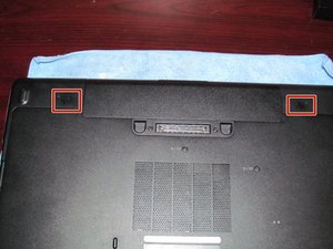 Langkah 2 — Mengganti Hard Drive