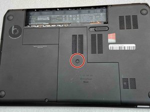 Langkah 4 — Lepaskan Drive Optik