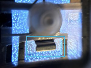 Langkah 5 — Pasang Kembali Hinge Mechanism