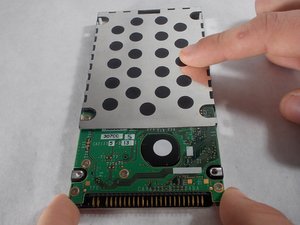 Langkah 4 — Mengganti Hard Drive Lama dengan yang Baru