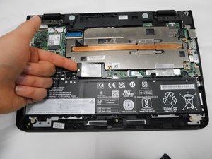 Langkah 4 — Lepas SSD