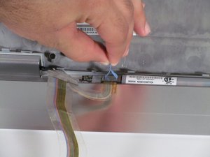 Langkah 5 — Mengangkat Kabel dan Layar
