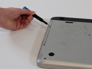 Langkah 3 — Angkat drive optik