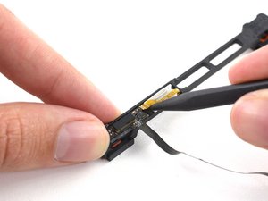 Langkah 6 — Mengganti Bracket Sensor