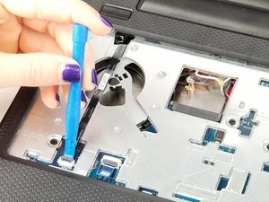 Langkah 7 — Mengeluarkan Kabel Pengunci
