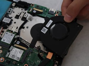 Langkah 3 — Mengganti Kipas Laptop