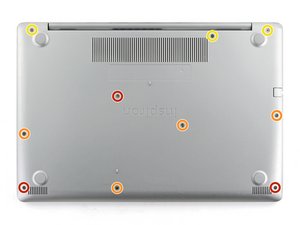 Langkah 1 — Lepaskan tutup belakang laptop