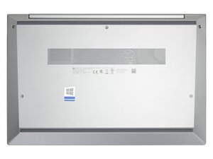 Langkah 1 — Matikan Laptop dan Lepaskan Screws