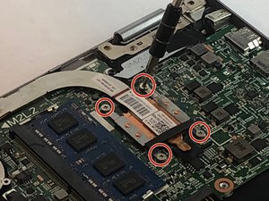 Langkah 9 — Lepaskan Screws Heat Sink