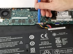 Langkah 3 — Menghapus Kabel Baterai