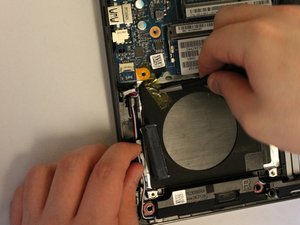 Langkah 9 — Menghapus Kabel Wi-Fi