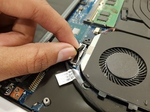 Langkah 4 — Lepaskan Kabel Jaringan
