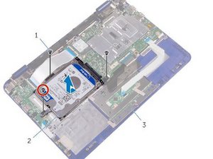 Langkah 2 — Mengangkat Hard Drive