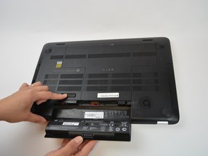 Langkah 3 — Mengganti Modul WLAN