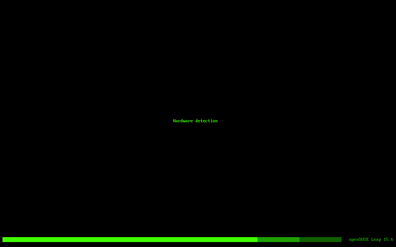 Layar Hardware detection openSUSE Leap 15.6 saat pemasang mulai berjalan