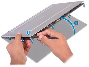 Langkah 1 — Menghapus Panel Belakang Laptop