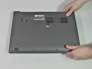 Langkah 5 — Ganti Hard Drive dan Pasang Kembali Panel