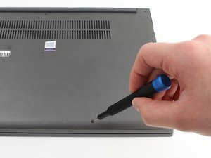 Langkah 1 — Matikan Laptop dan Buka Skrup