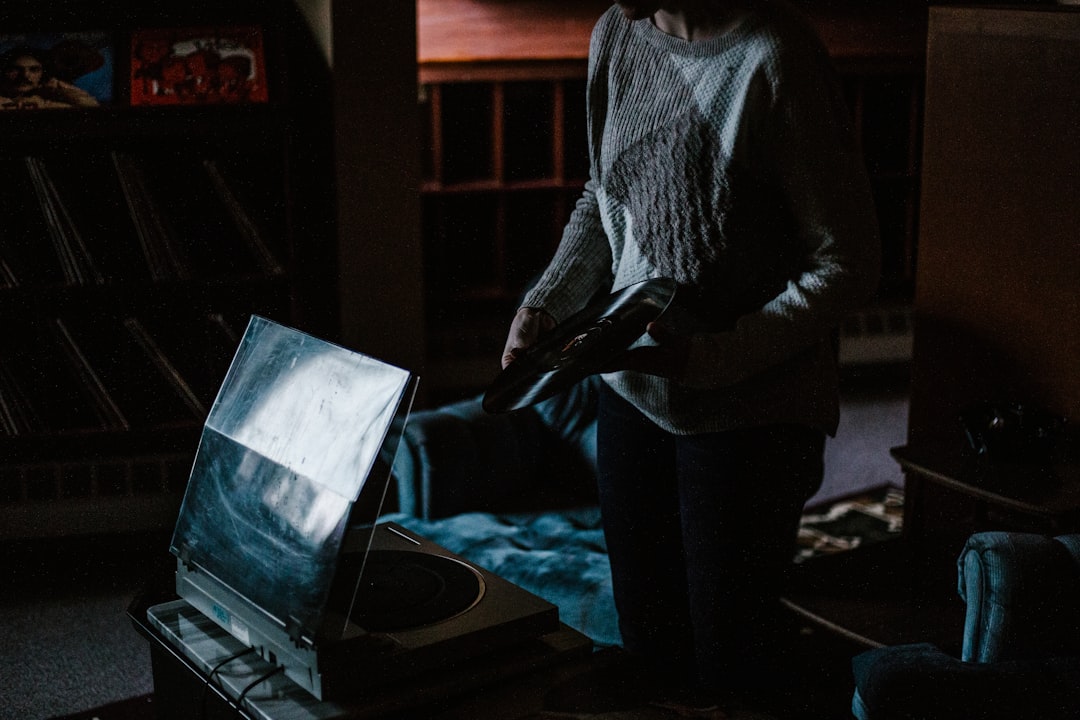 Cek Kondisi Laptop Bekas Sebelum Beli — Checklist Lengkap