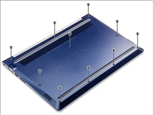Langkah 1 — Membuka Tutup Belakang Laptop
