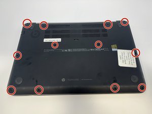 Langkah 1 — Buka tutup belakang laptop