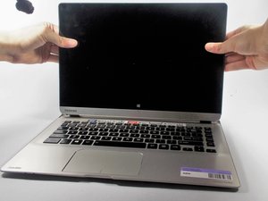 Langkah 1 — Matikan Laptop dan Buka Panel