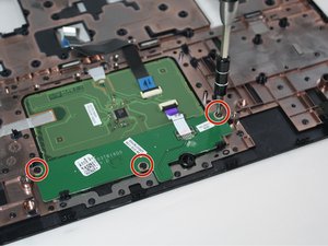 Langkah 4 — Mengeluarkan Tombol Touchpad