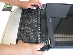 Langkah 4 — Lepaskan Motherboard dan Ganti dengan Spare Part Baru