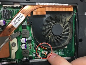 Langkah 5 — Mengganti Optical Drive
