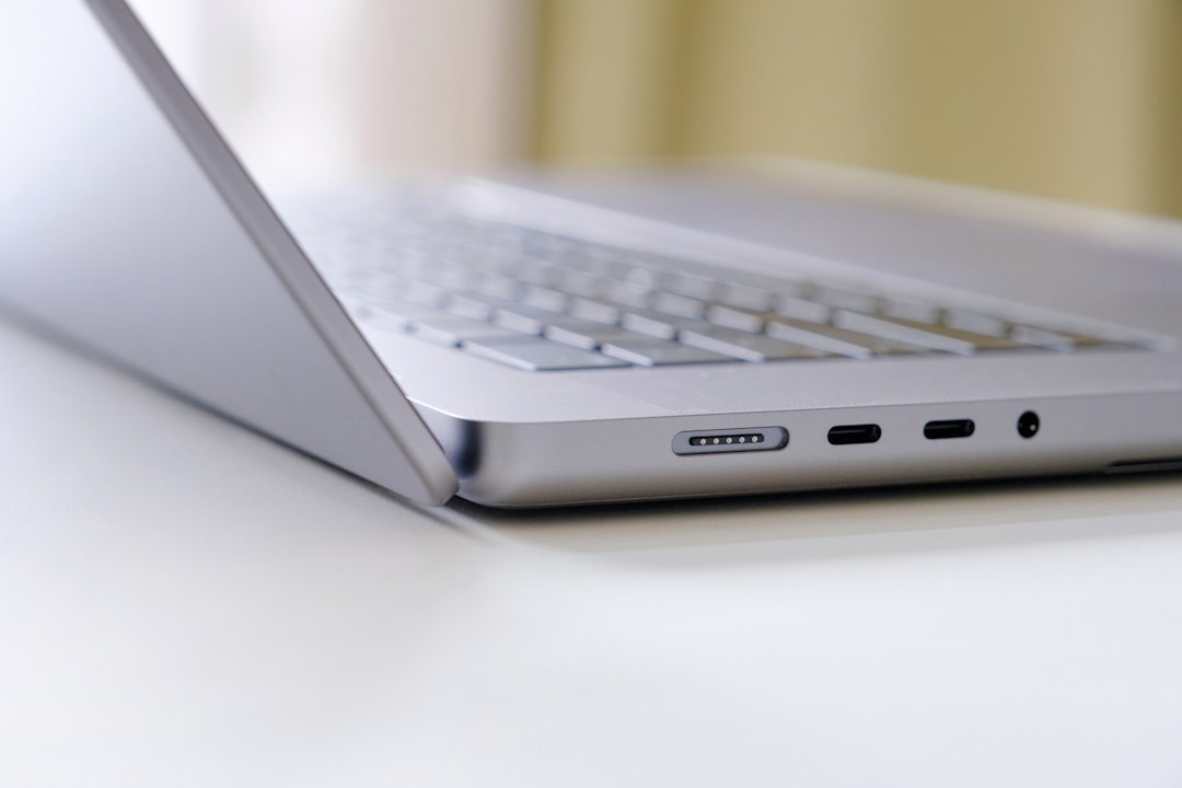 Ganti Panel Bawah Dell Inspiron 1521