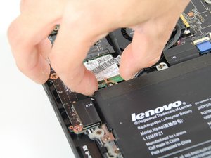 Langkah 5 — Mengganti Kartu Wireless