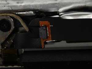 Langkah 3 — Memutus Kabel Sekitar Layar