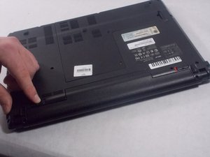 Langkah 3 — Lepaskan Modul WiFi dari Socket