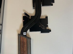 Langkah 3 — Lepaskan Heatsink