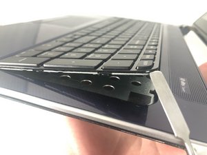 Langkah 3 — Lepaskan Keyboard