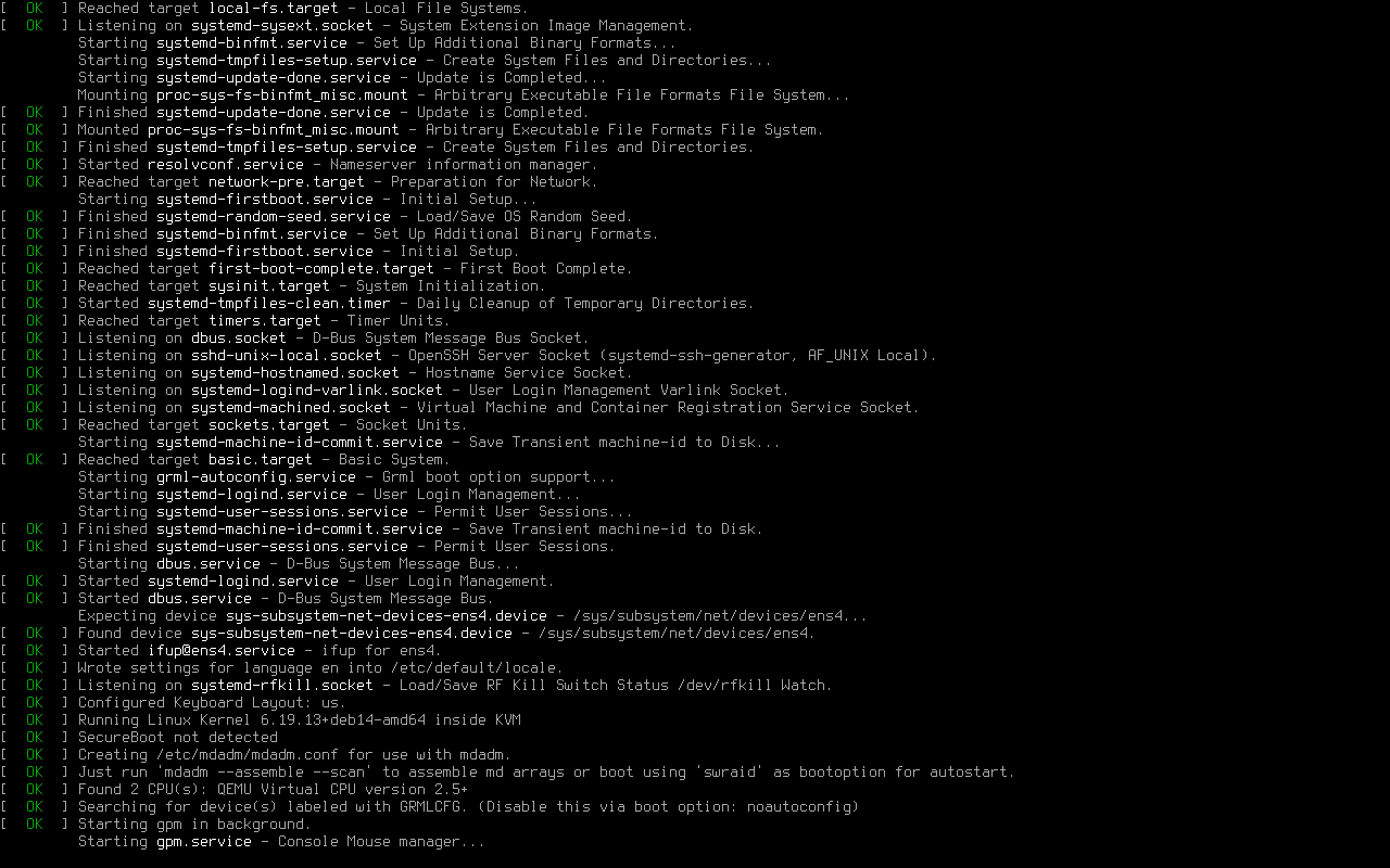 Layar boot GRML menampilkan daftar layanan systemd dan baris Running Linux Kernel di dalam KVM