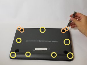 Langkah 1 — Menghilangkan Penutup Layar dan Screws