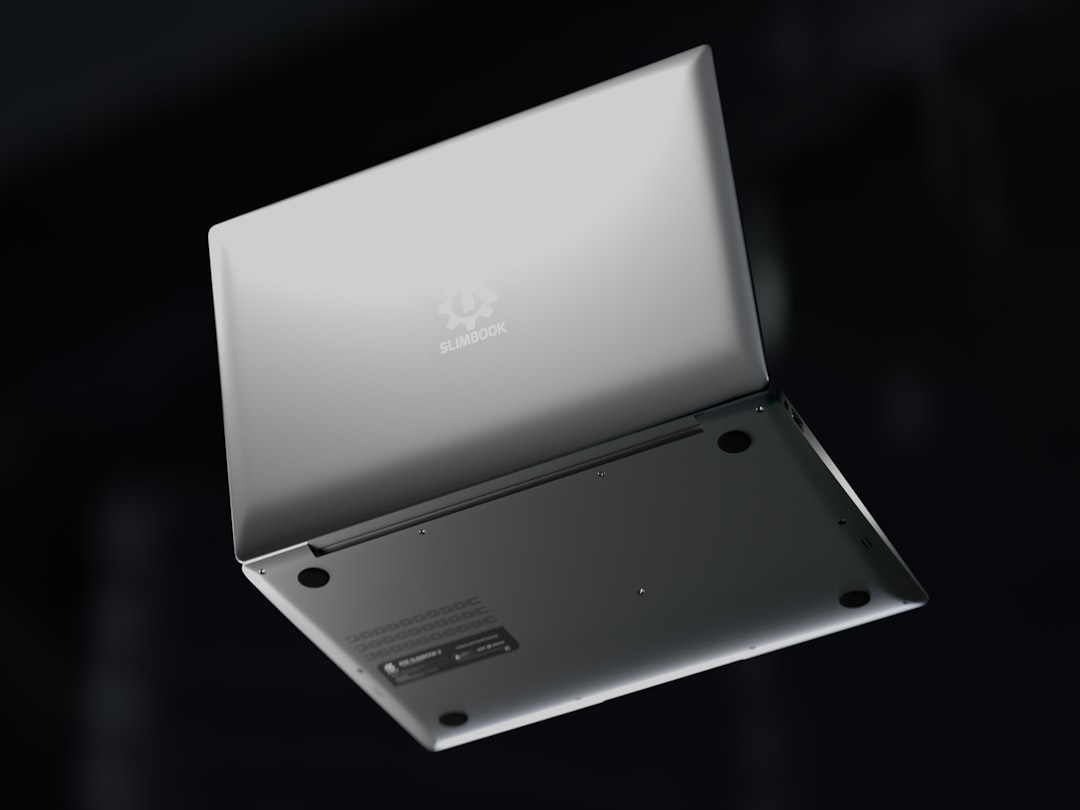 Penggantian Tutup Bawah MacBook Core 2 Duo