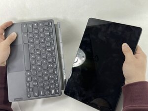 Langkah 1 — Lepaskan aksesori dan matikan perangkat