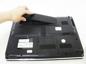 Langkah 2 — Lepaskan Baterai Laptop