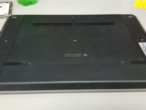Langkah 1 — Langkah 1: Balik Laptop