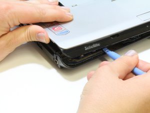 Langkah 10 — Buka Casing Belakang