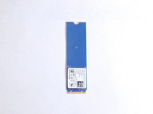 Langkah 3 — Pasang SSD baru dan kembalikan panel