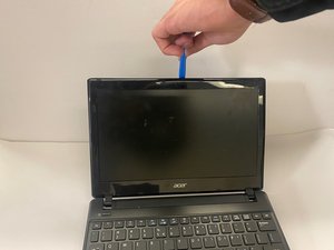Langkah 1 — Buka Tutup Laptop
