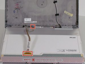 Langkah 4 — Memisahkan Layar dari Casing Belakang