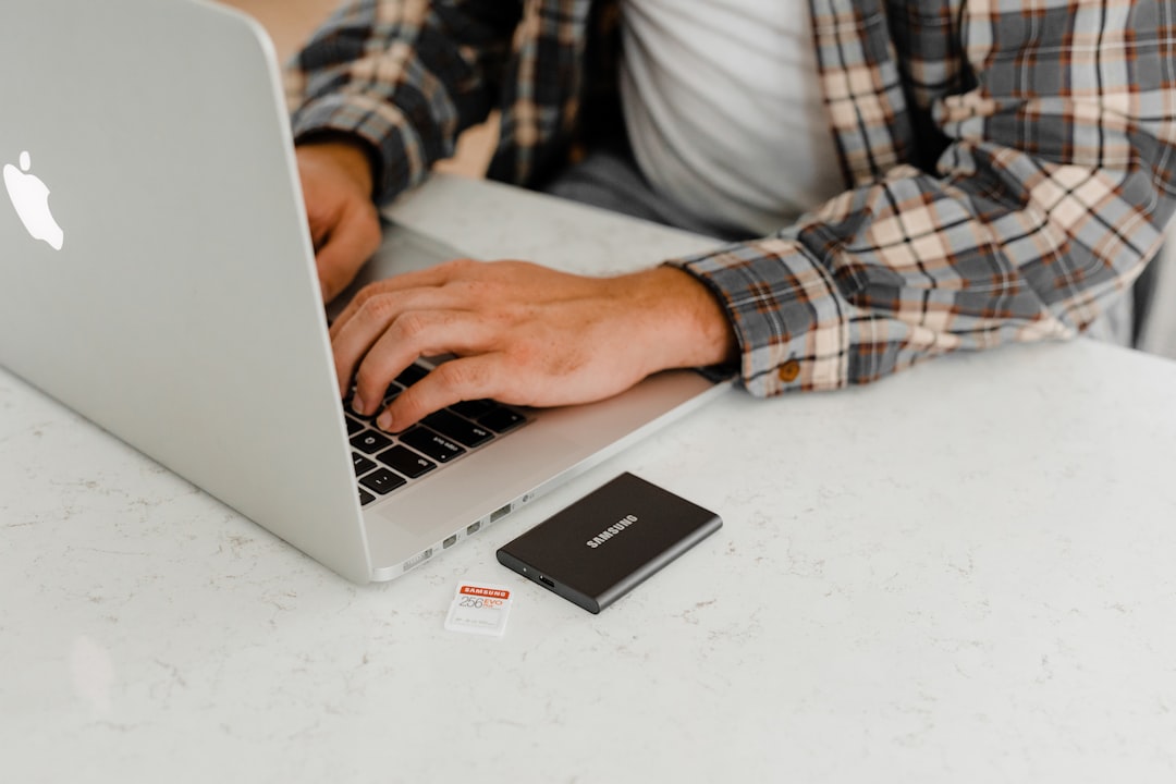 Ganti SSD Dell Inspiron 14 Gaming 7467